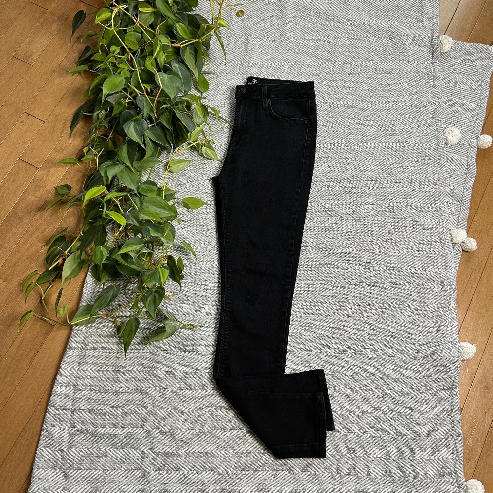 Just Black ⎮ Black skinny jeans